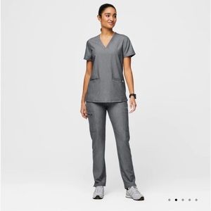 Graphite gray Figs scrub set